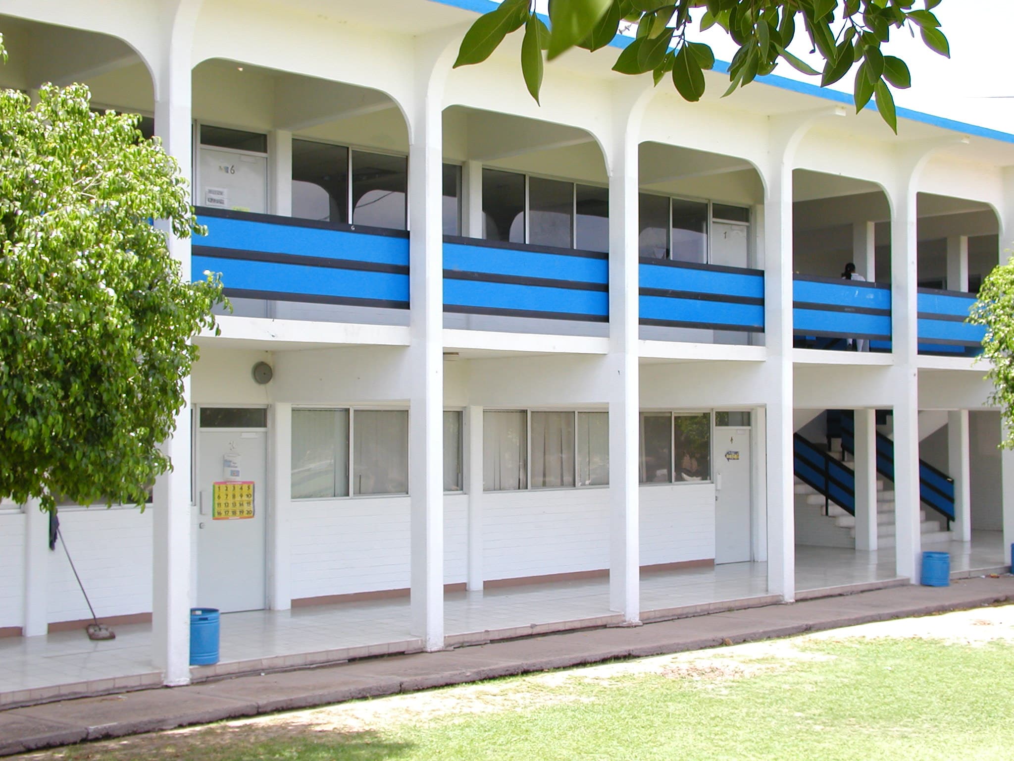 Secundaria Teresiana — foto 1